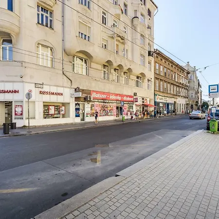 Bpr King Prime With A/c Budapest