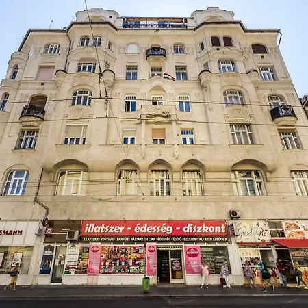Bpr King Prime With A/c Apartment