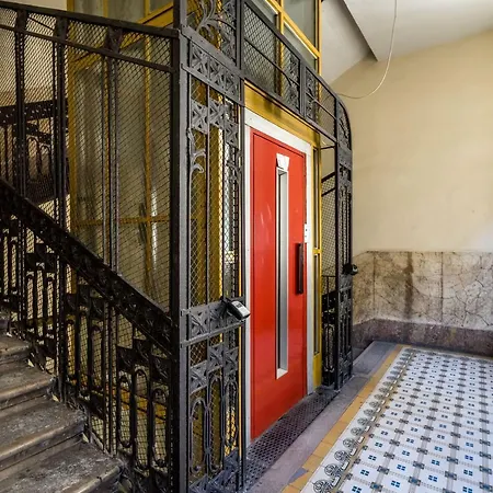 Bpr King Prime With A/c Apartment Budapest